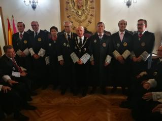 El magistrado Juan Ramón Brigidano Martínez con la Sala de Gobierno del TSJ de Castilla-La Mancha